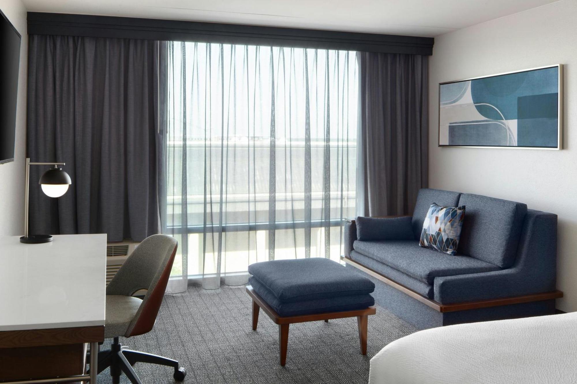 คอร์ตยาร์ด โคลัมเบีย ดาวน์ทาวน์ แอท ยูเอสซี Hotel ภายนอก รูปภาพ
