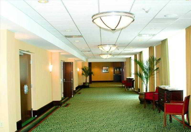 คอร์ตยาร์ด โคลัมเบีย ดาวน์ทาวน์ แอท ยูเอสซี Hotel ภายนอก รูปภาพ
